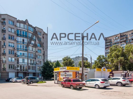 Оренда фасадного приміщення 174 м² у центрі Олександрівського району Запорожье