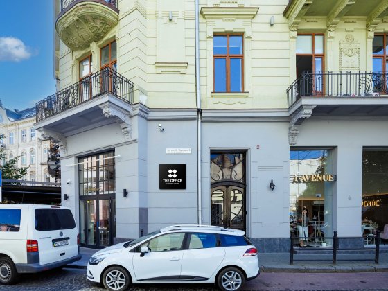 Оренда офісу 295,2 м² в центрі Львова вул. М.Вороного 3 Львів