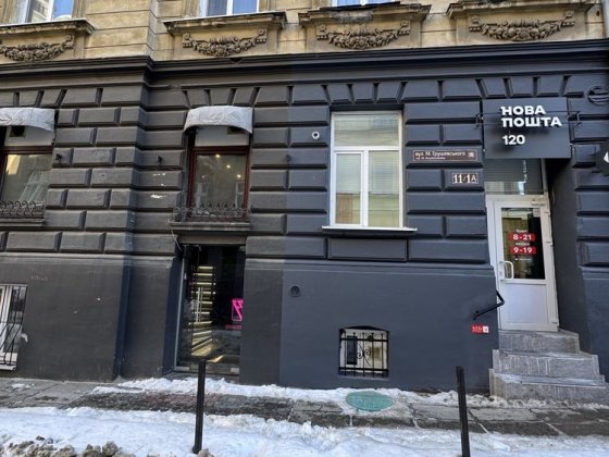 Фасадне приміщення 110 м², центр Львова