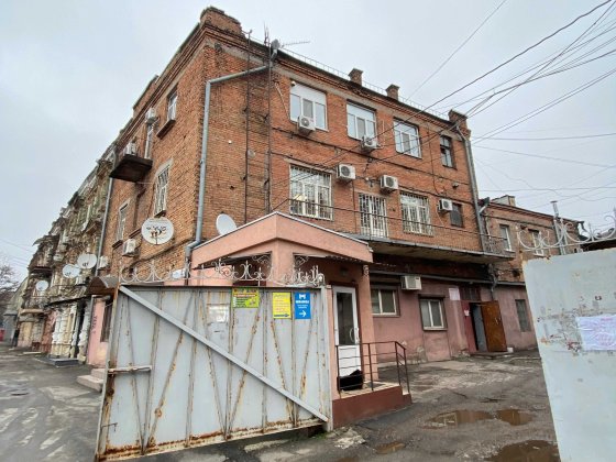Оренда складського приміщення м. Дніпро, вул. Василя Чапленка, 4 - 34,2 м2 Дніпро