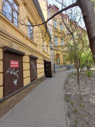 Оренда приміщення 110 м кв початок Личаківська - фото 1