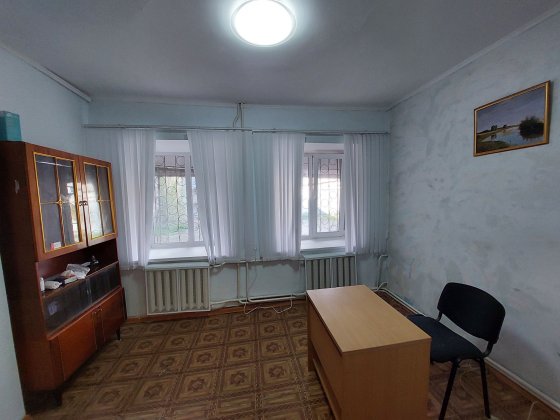Аренда Офис Центр 5 углов 1 этаж Доступ 24/7 оптоволокно интернет Наваринская / Адмирала Макарова  2 Николаев