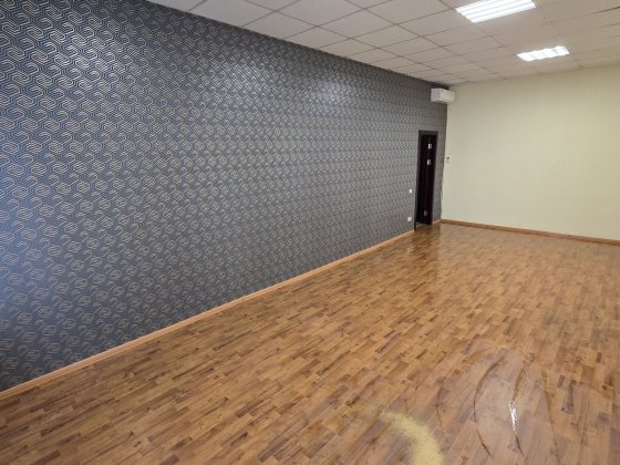 Оренда офісного приміщення, кабінету 22кв.м. біля Каравану