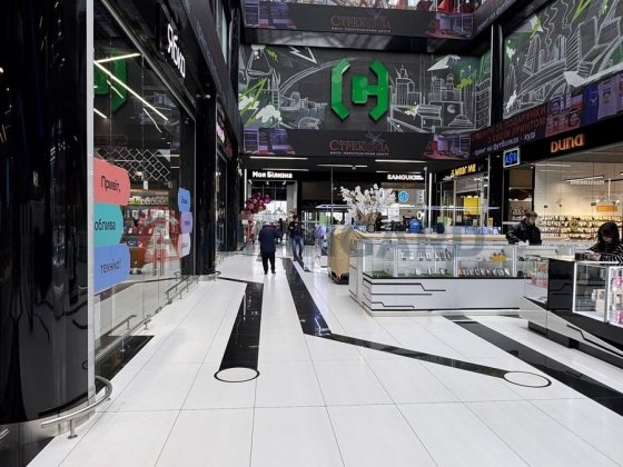 NEO PLAZA тихий офіс, є генератор