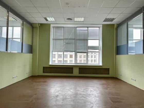 Офіс в бізнес центрі, площа 55 м.кв. метро Вокзальна, Власник Київ
