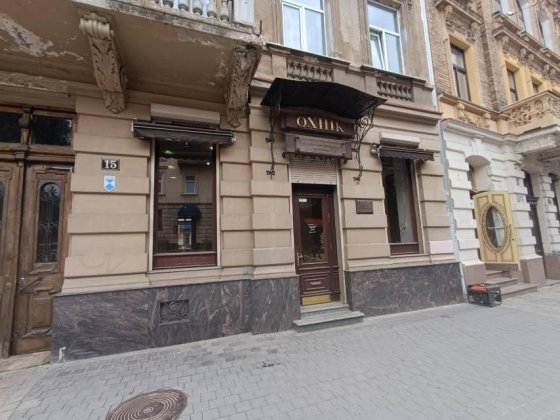 Оренда комерційного приміщення в центрі Львова по вул Грушевського Львів