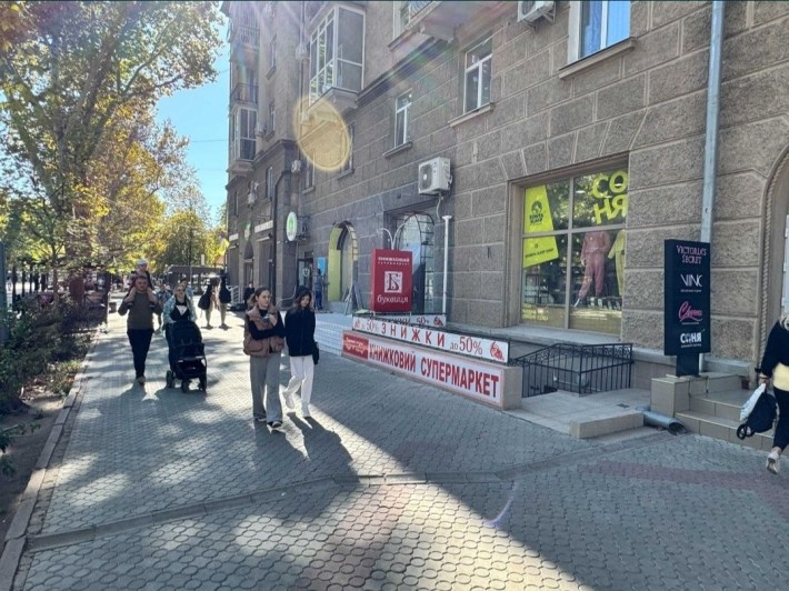 Аренда в самом Центре города на Соборной 355м 3333грн - фото 1