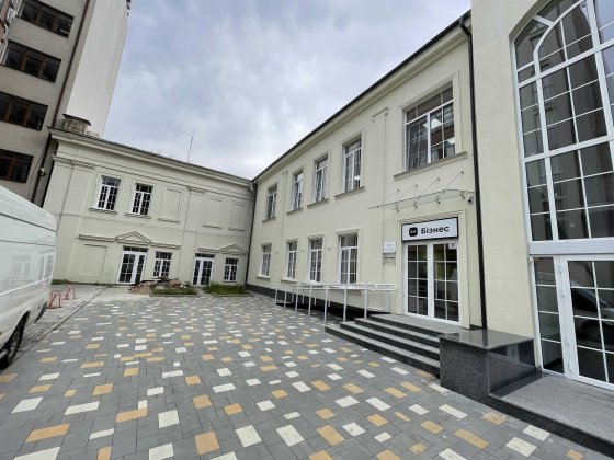 Центр Шевченко приміщення 700 кв.м. ремонт ціна 160000 грн/міс Николаев