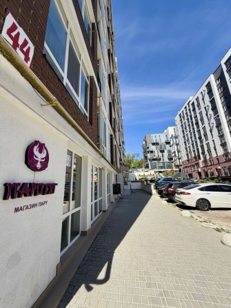 Фасадне приміщення 67 м² вул. Малоголосківська 15 кВт - фото 1