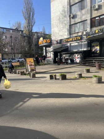 Аренда от СОБСВЕННИКА фасадного нежилого помещения  на Ак. ФИЛАТОВА /Дом Мебели / Гайдара, 3 фазы /  - фото 1