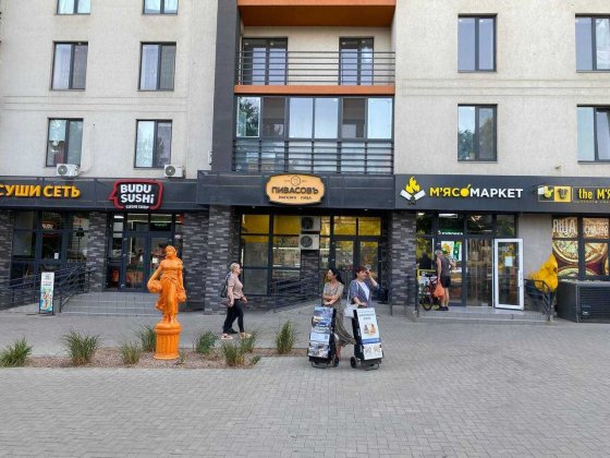 Пр.Героїв України зуп.Шкільна 40 кв.м. фасад ТОП місце біля АТБ Николаев