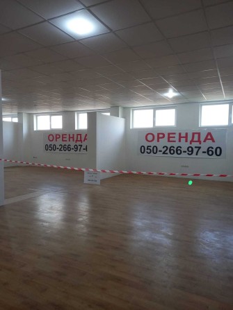 Торгівельні та офiснi площі в "Центрi меблів та інтер'эра "Маршал". м - фото 1