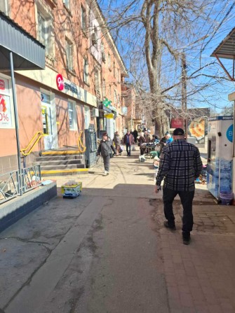 Сдается фасадное помещение 35 кв.м Космонавтов/ЮТЗ - фото 1