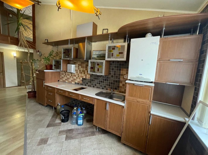 Центр Спаська офіс в бізнес-центрі 238 кв.м. ремонт ціна 24000 грн/міс - фото 1