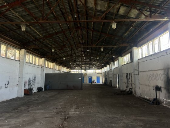 Оренда складу 570 кв.м. на Лиманній.