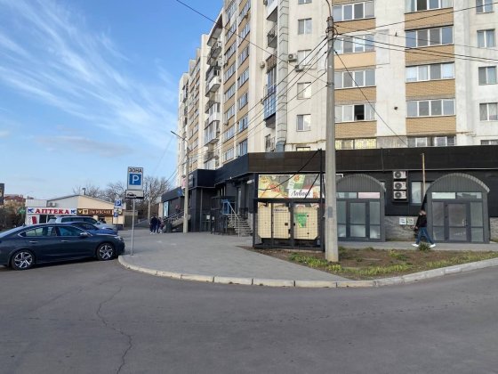 Пр.Богоявленский возле АТБ фасадное помещение 55м 10000грн Николаев