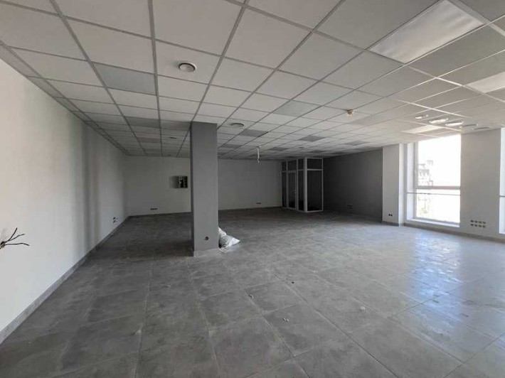 Аренда помещения офис 850 м2, м. Университет ул. Сумская 102, Харьков - фото 1