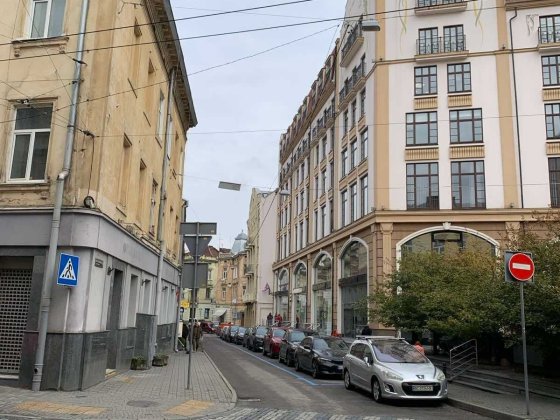Оренда фасадного приміщення вул. Гнатюка Львів