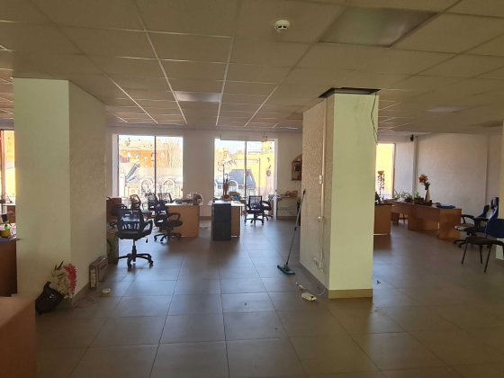 Сдается в аренду офис 360 кв.м. Центр. Николаев