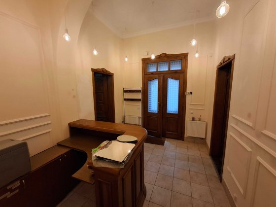 Оренда комерційного приміщення в самому центрі Львова, вул. Ференца Ліста. Євроремонт, автономне опа Львів