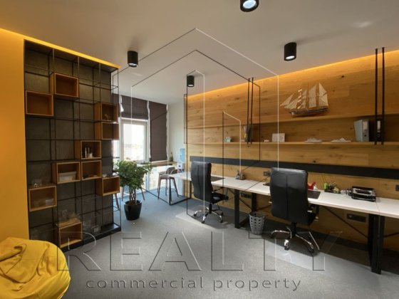 Офис 52 м² на Асташкина, дизайнерский ремонт, мебель Одеса
