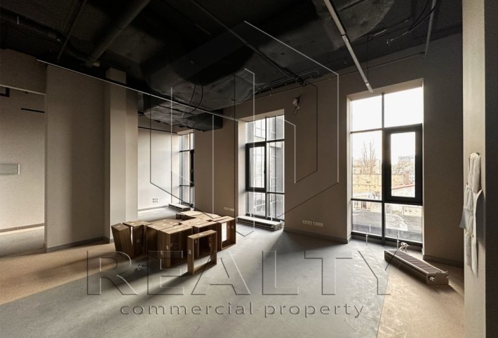 Оренда офісу в новобудові, історичний центр Одеси, 2000+600 м² - фото 1