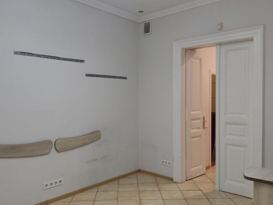 Оренда комерційного приміщення 42 м² по вул. Героїв УПА, 37 Львов