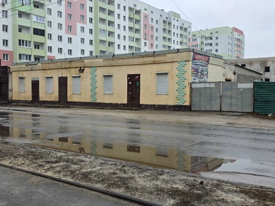 Здам своє окреме приміщення  305 м. кв