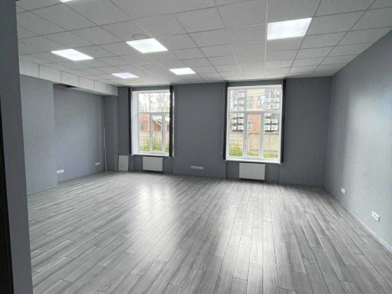 Здам офіс у сучасному БЦ в 2 хвилинах від метро Ботанічний сад