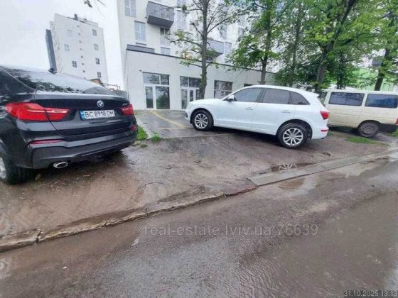 Здається в оренду комерційне приміщення Львів Рудненська Львов