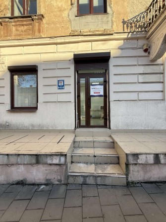 Оренда фасадного приміщення Зелена офісу магазину Центр  Водоканал Галицький район салон краси перук - фото 1