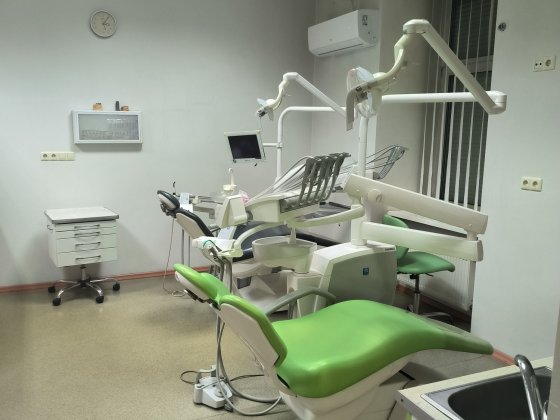 Оренда стоматологічний кабінет вул. Кривоноса Довбуша Світло не вимика Львів