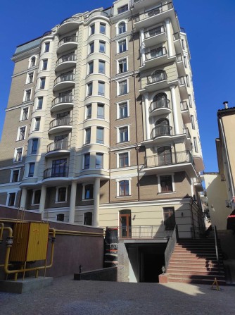 Сдам офис в центре.  92 м2. 4 кабинета. ЖК Виндзор. Заславского - фото 1