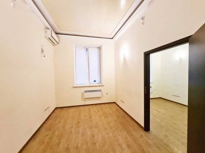 Офис, где удобно всем — вам, команде и клиентам (31 м2 - 3 кабинета) - фото 1