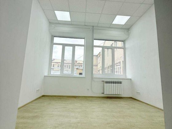 Здам затишний офіс в 1 хвилині від метро Історичний Музей