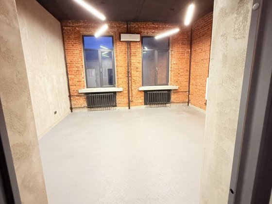 Здам офіс з лофт ремонтом в 2 хвилинах від метро Площа Конституції