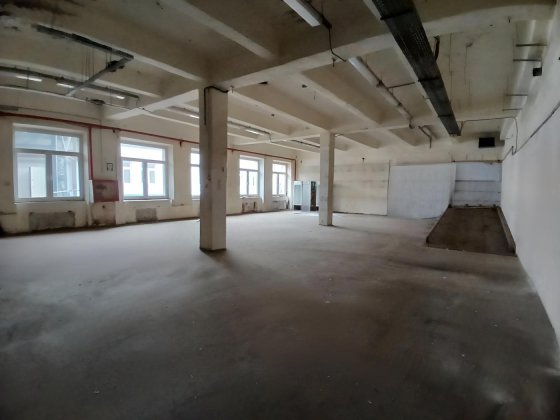 Складське приміщення: 851м2 до метро 5 хвилин