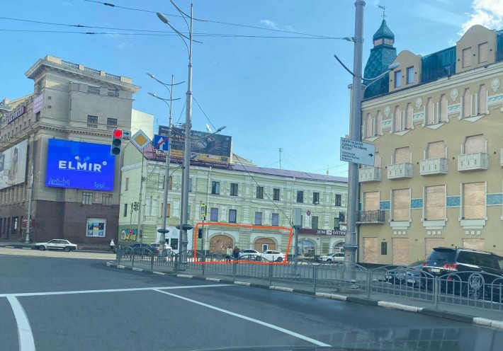 Сдам помещение в центре города, красная линия, отдельный вход. - фото 1