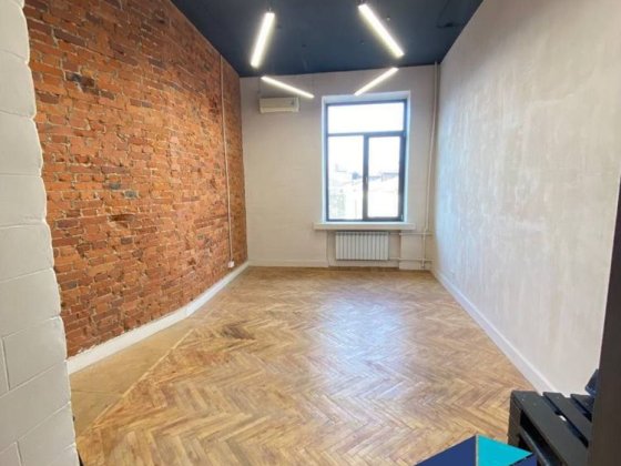 Здам офіс в 2 хвилинах від метро Площа Конституції