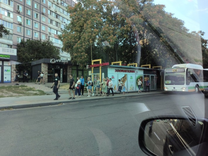 Сдам в аренду маф торговый павильон возле АТБ - фото 1