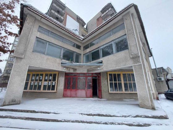 Здається в оренду комерційне приміщення місто Надвірна Надворная