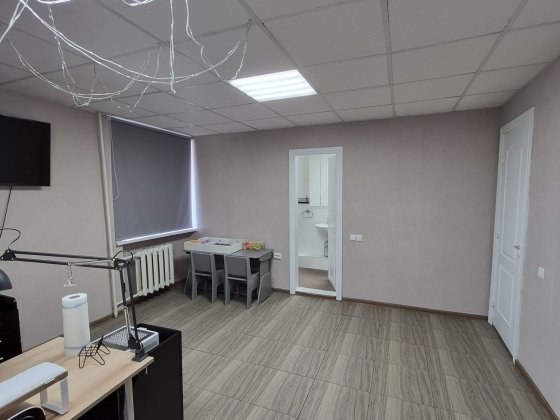 Суборенда кабинета для мастера маникюра