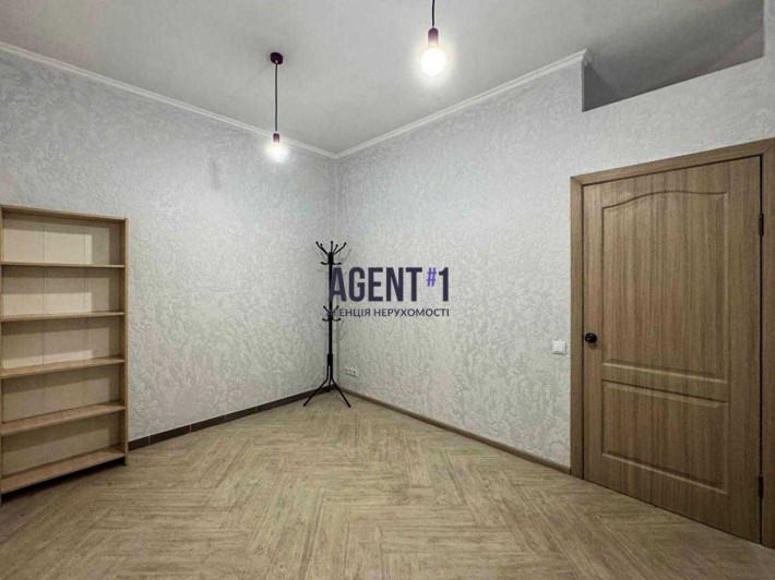 Оренда приміщення з ремонтом 11 кв.м   Петропавлівська Борщагівка - фото 1