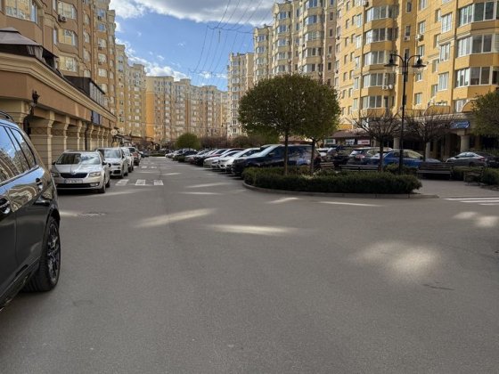 Оренда приміщення ЖК Софія, центральна алея