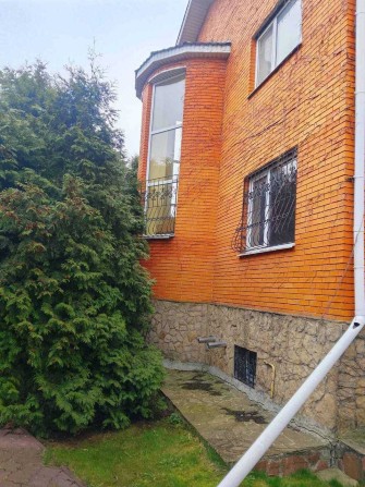 Оренда будинку з боксом під СТО/склад Нові Петрівці 350 м² +300 м² - фото 1