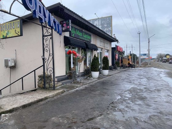 Вишгород, траса, фасад. Оренда приміщення 50м², 150м² Осещина