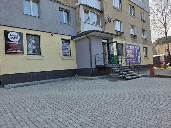Оренда приміщення 38 м.кв. в центрі під офіс, перукарню, магазин... Сокаль