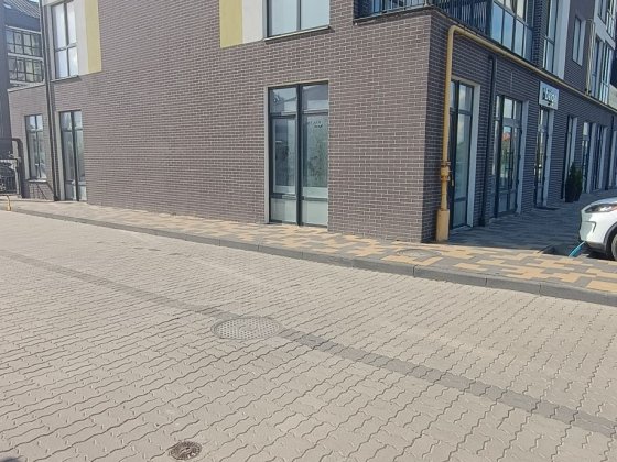 Здається в оренду комерційні приміщення Жолква