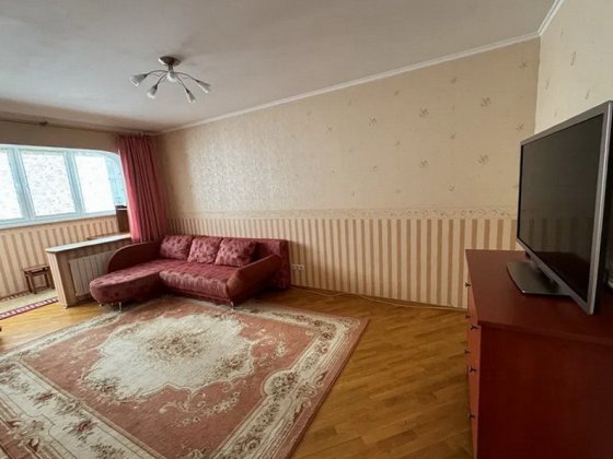 Продається 2-х кімнатна квартира, вул. О.Мішуги, 3 ,Дарницький район, Позняки Київ