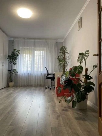 Продаж 3-к квартири вул. Драгоманова 8а - фото 1